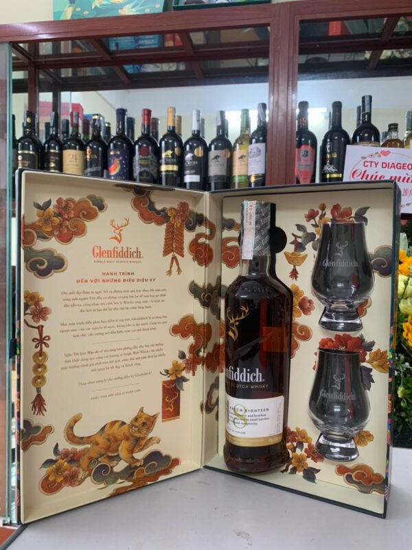 Rượu Glenfiddich 18 Hộp Quà