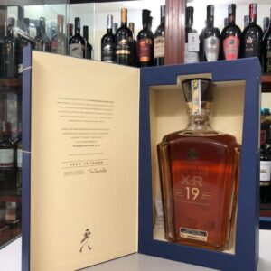 Rượu Jonnie Walker & Sons XR 19