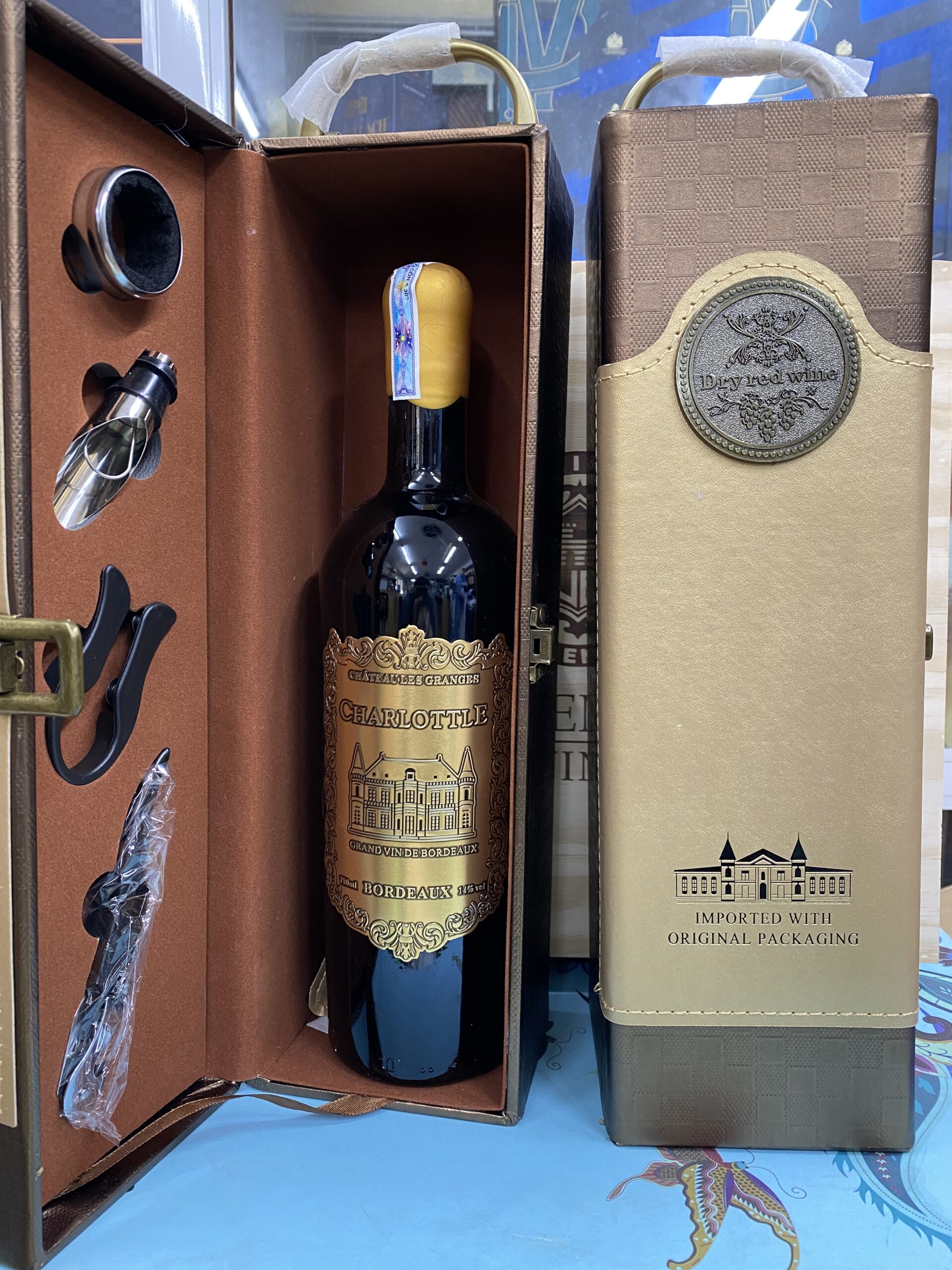 Bộ quà biếu vang Pháp Bordeaux