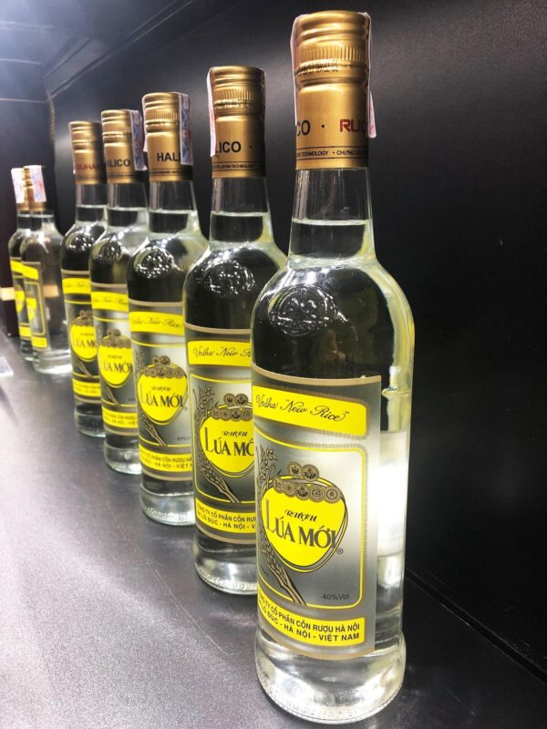 Rượu Vodka Lúa mới Hà Nội