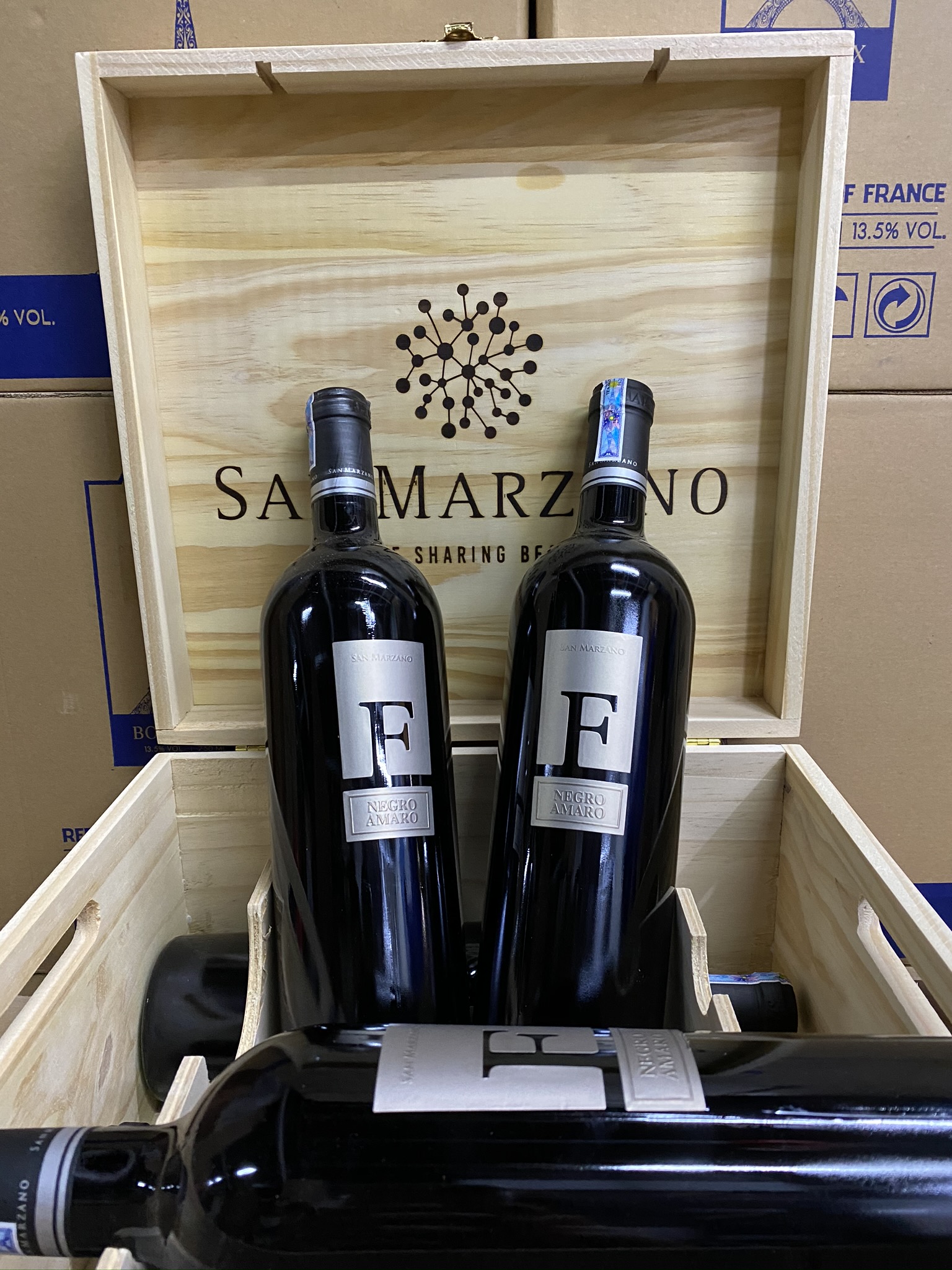 Rượu Vang Ý F Negroamaro