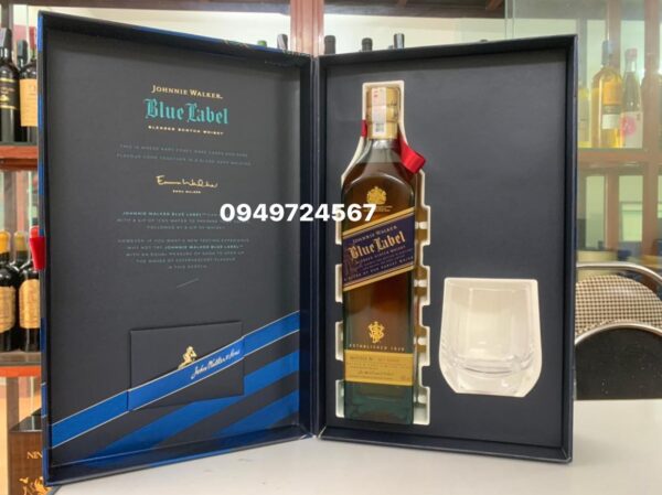 Johnnie Walker BLue Hộp Quà Tết