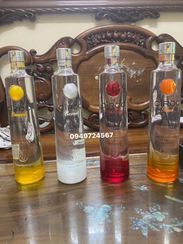 Rượu Vodka Ciroc dừa , dứa , đào , Berry