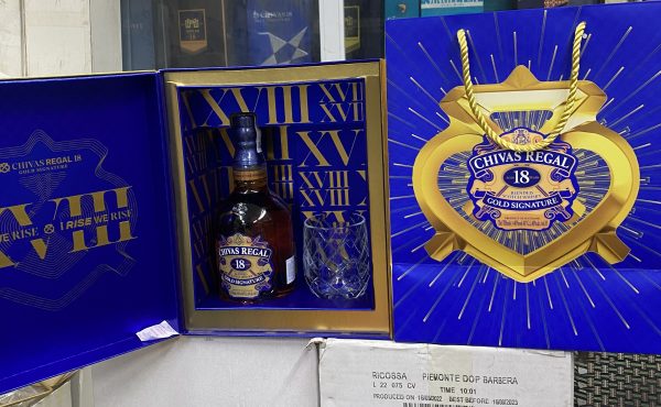 Rượu Chivas 18 Gold hộp quà biếu 2024