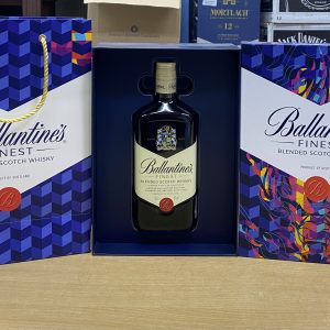 Rượu Ballantines Finest hộp quà 2024