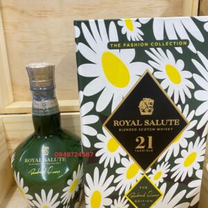 Rượu Royal Salute (Chivas 21) xanh x Richard Quinn ( Limited Edition )