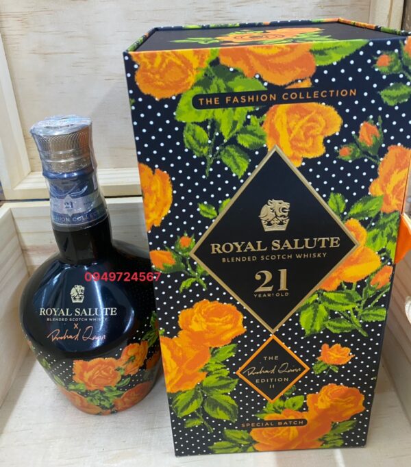 Rượu Royal Salute (Chivas 21 ) Fashion Collection x Richard Quinn  ( Limited Edition )