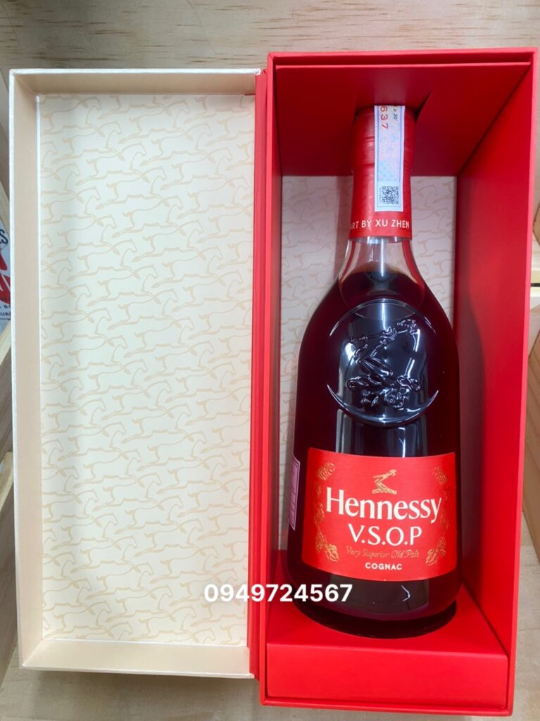 Rượu Hennessy V.S.O.P Con Ngựa